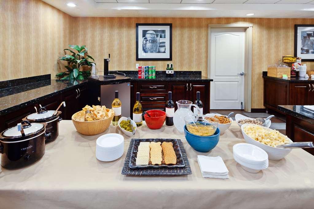 Hampton Inn & Suites Агура Хилс Ресторант снимка