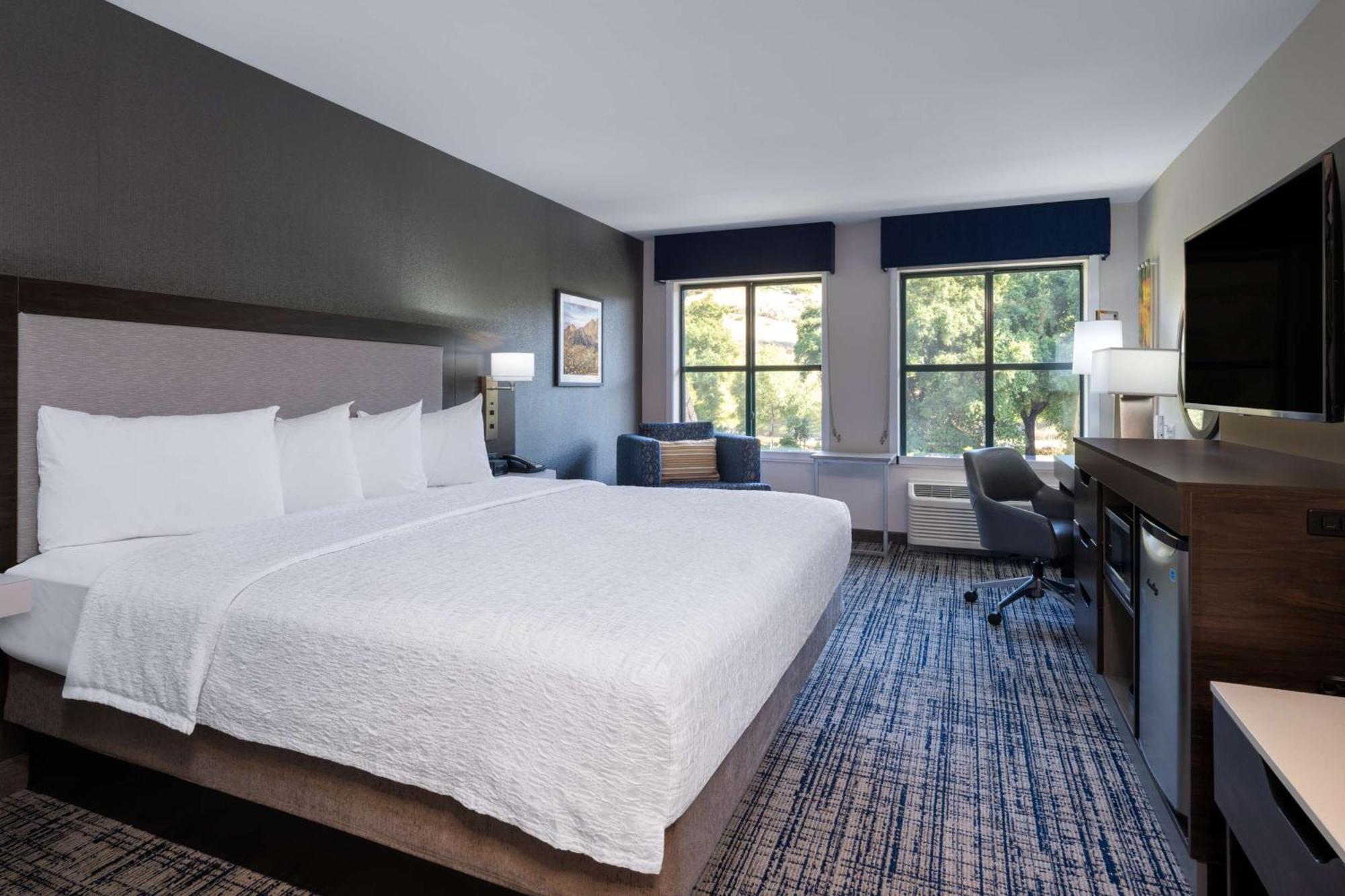 Hampton Inn & Suites Агура Хилс Екстериор снимка